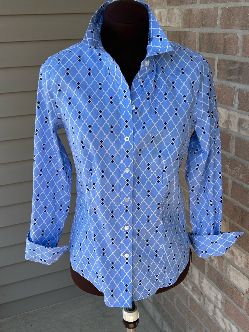 TALBOTS s4P Lt Blue/Navt button down-white trellis pattern-WRINKLE RESISTANT-